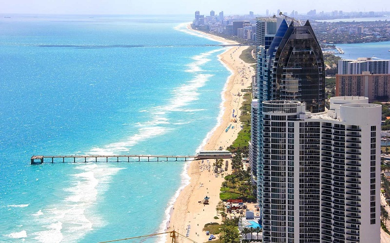 5 strong reasons to buy real estate in Sunny Isles luxury real estate
