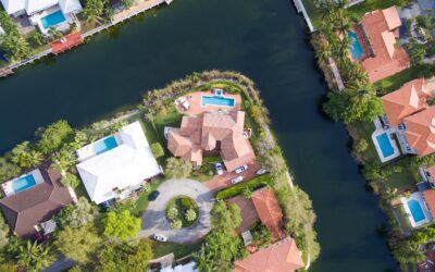 Miami Waterfront Homes: Benefits of Living by The Water